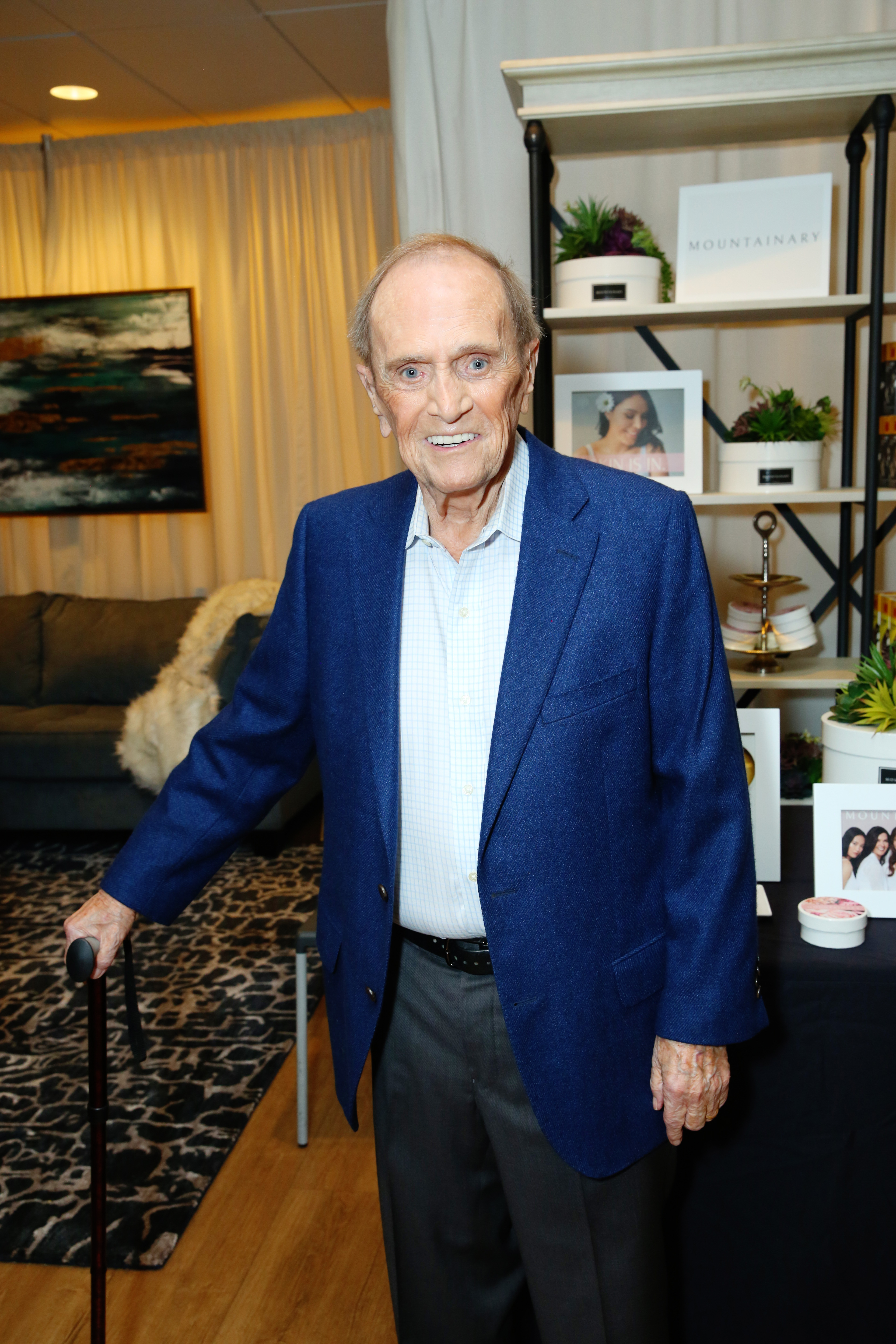 Bob Newhart at the Emmy Awards Backstage Creations Giving Suite in Los Angeles on September 22, 2019 | Source: Getty Images