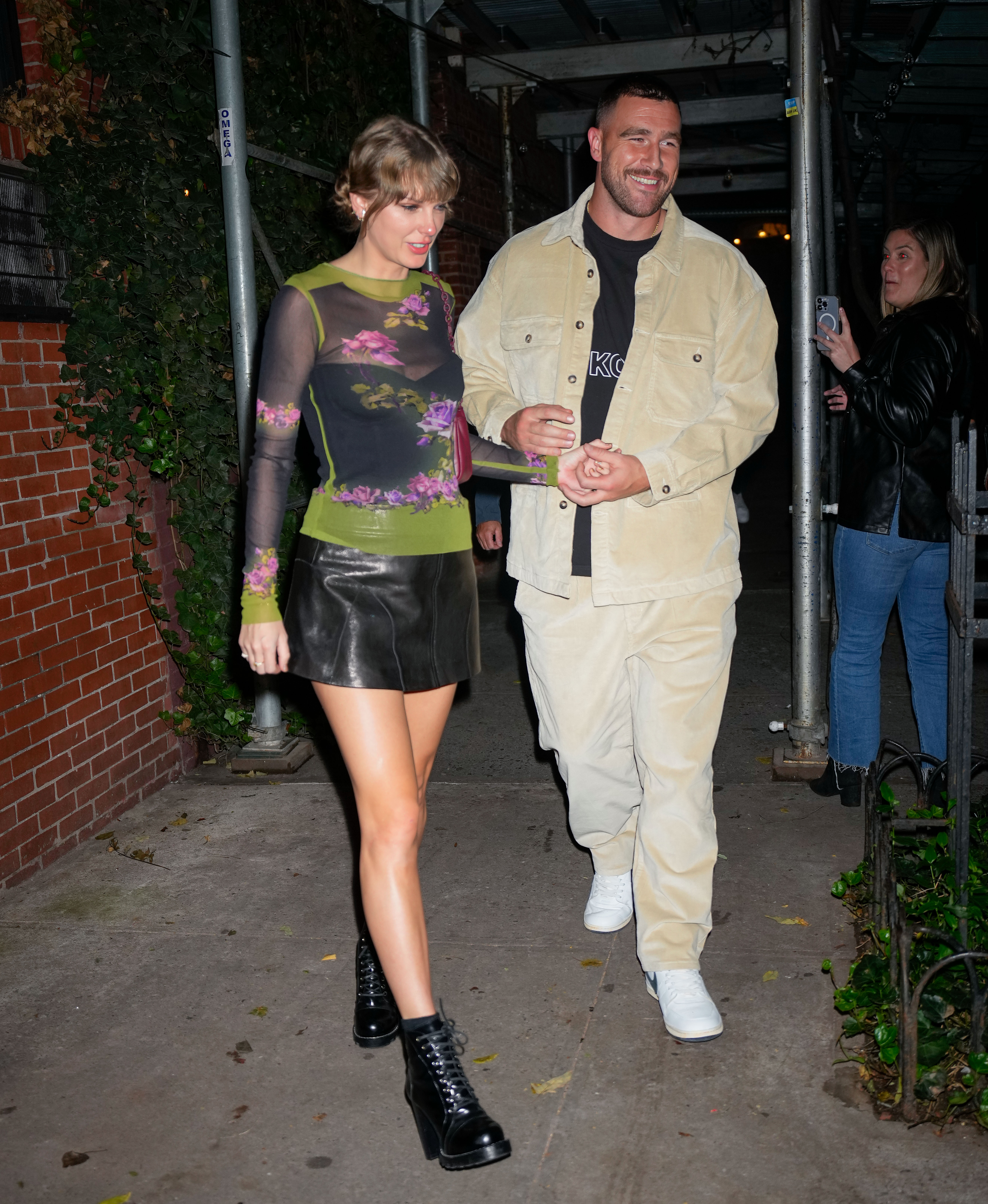 Taylor Swift and Travis Kelce spotted out in New York City on October 15, 2023 | Source: Getty Images